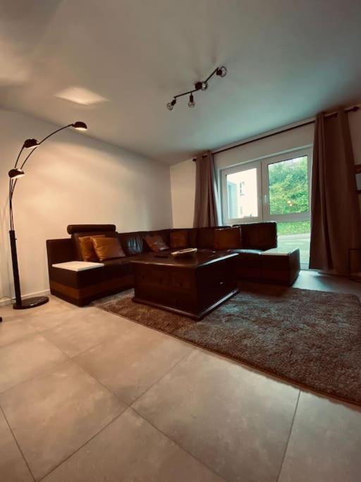 Grosse Moderne Ferienwohnung Auch Als Monteur Unterkunft Nutzbar, In Stolberg - Vicht Exterior foto