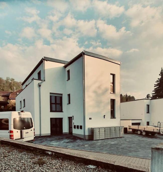 Grosse Moderne Ferienwohnung Auch Als Monteur Unterkunft Nutzbar, In Stolberg - Vicht Exterior foto