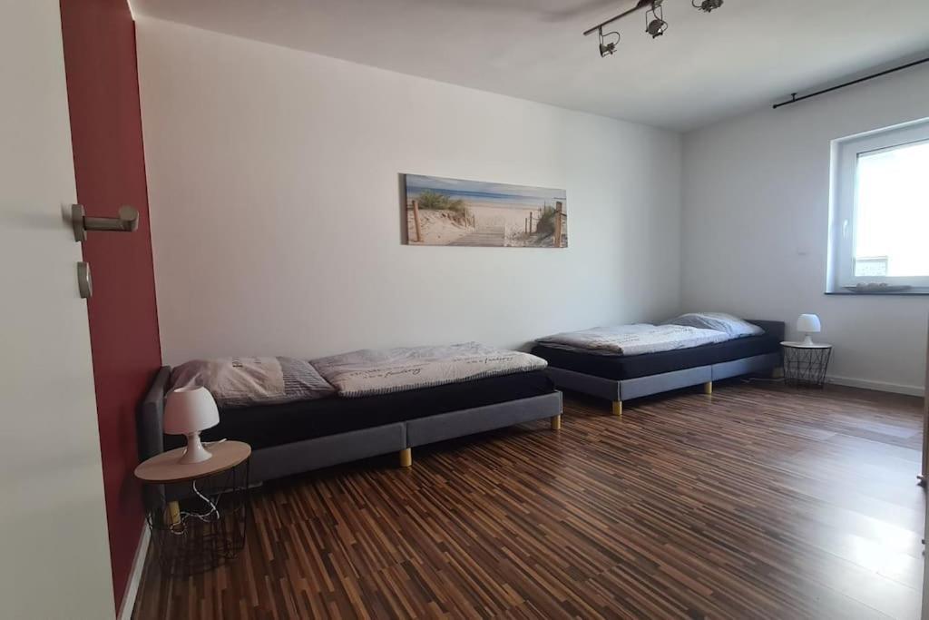 Grosse Moderne Ferienwohnung Auch Als Monteur Unterkunft Nutzbar, In Stolberg - Vicht Exterior foto